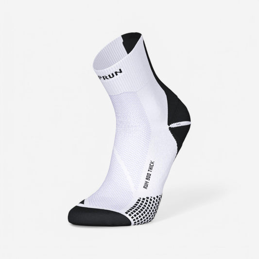 KIPRUN run900 Mid-Calf Thick Running Socks - White