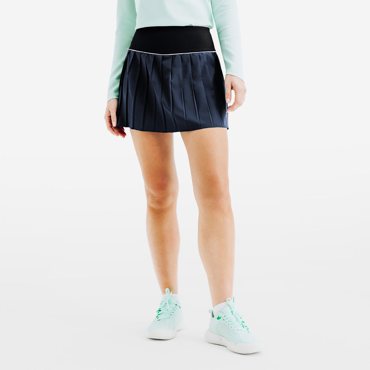 TSK PLEATED W BLACK