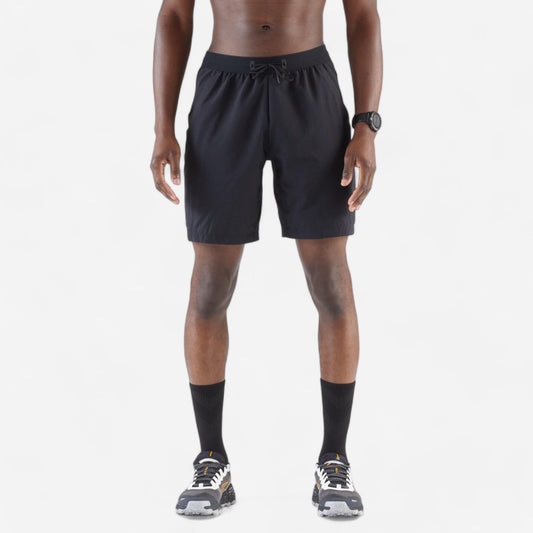 The rear zipped pocket of these running shorts stops your phone from moving about. Keep your key in the separate pocket to avoid scratching your phone.