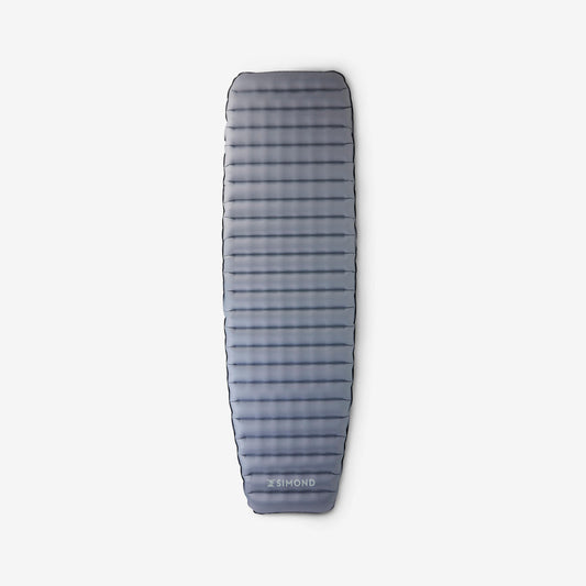 Lightweight and comfortable inflatable L trekking mattress, MT900 Air