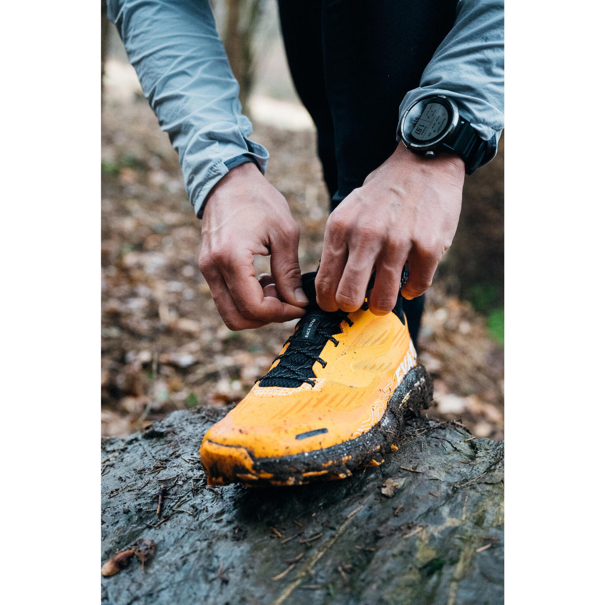 LONGTIGHT TRAIL M EMBOSS