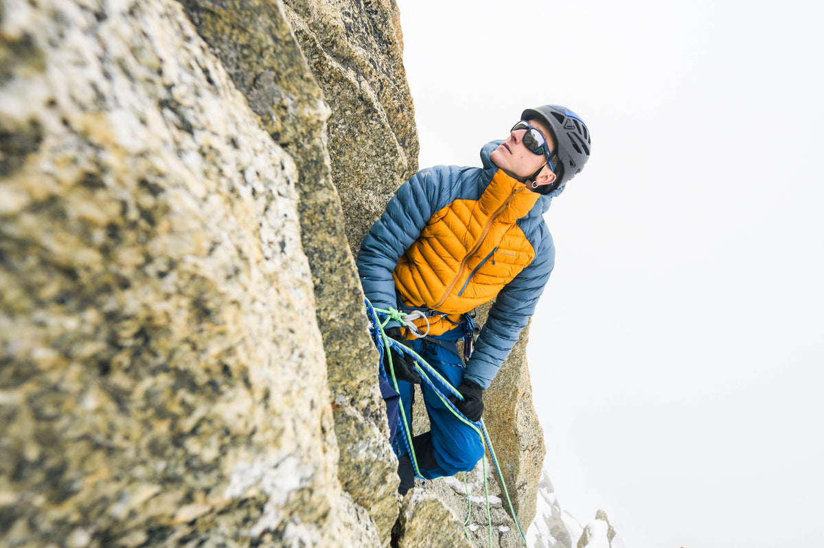 DOWNLIGHT JACKET MAN Ochre/Storm blue