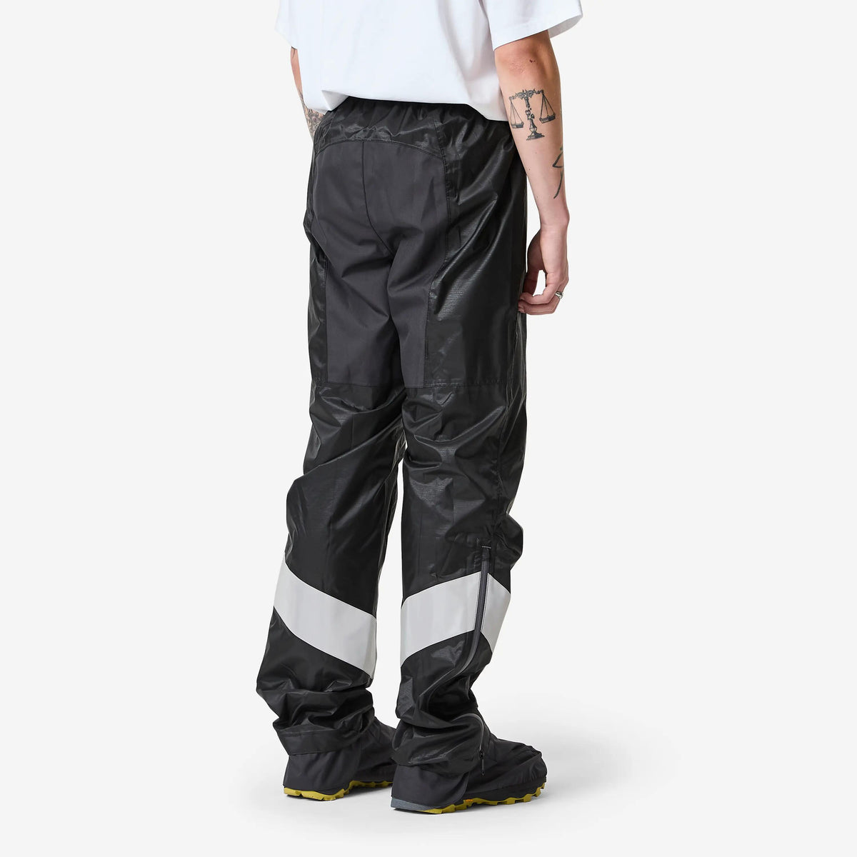 OVERPANT CITY 540 M