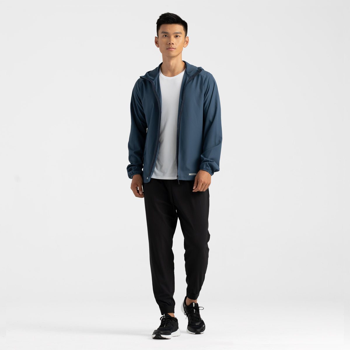 JF190.1 M BLACK