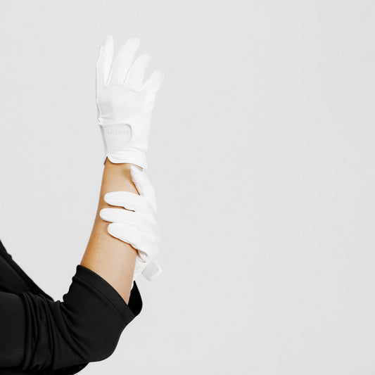 Classic horse riding gloves white