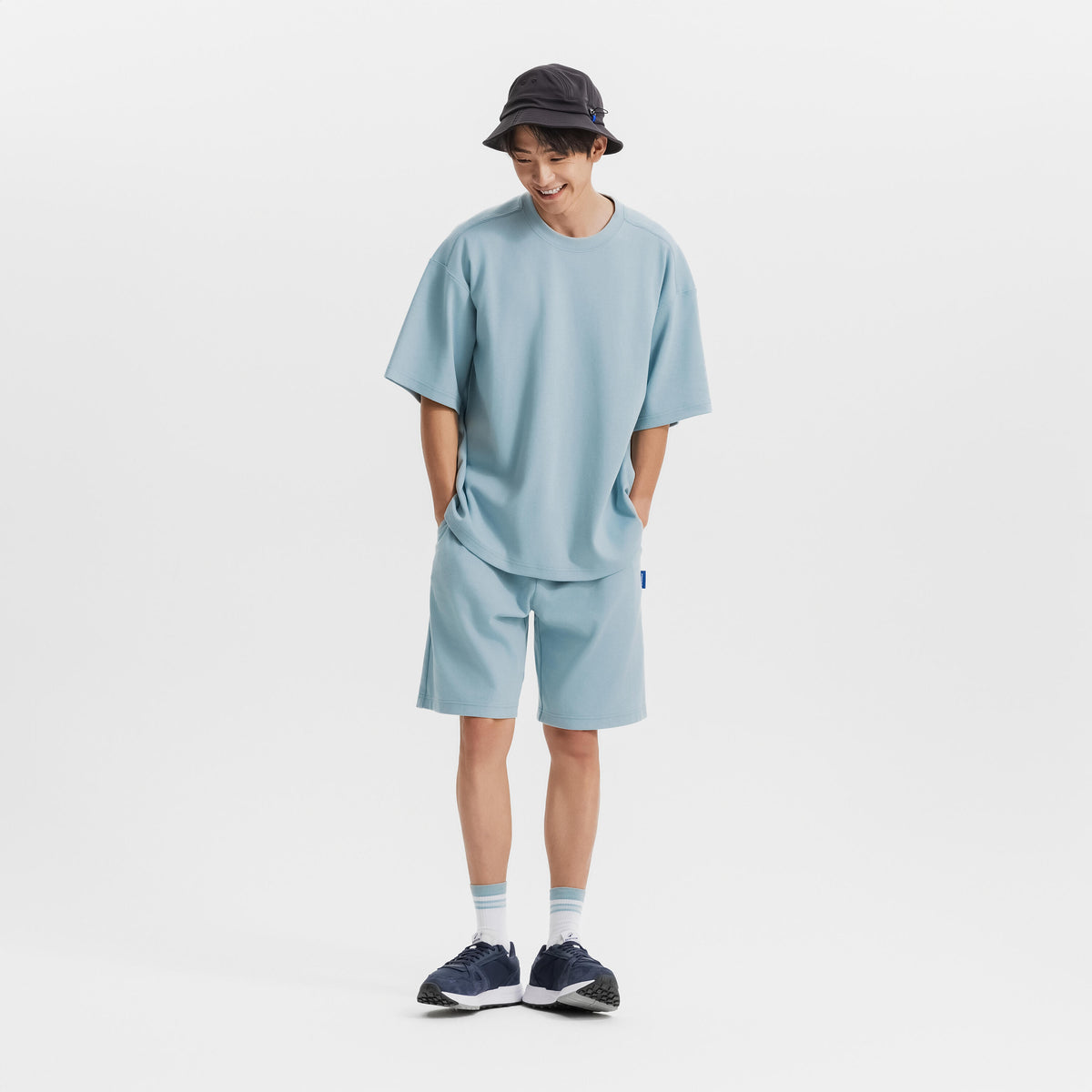 BUCKET HAT ROUNDED ELEMENTALS BLACK
