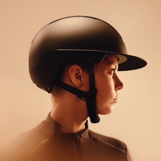 NEW HELMET 900 BLACK/Glitter ERT