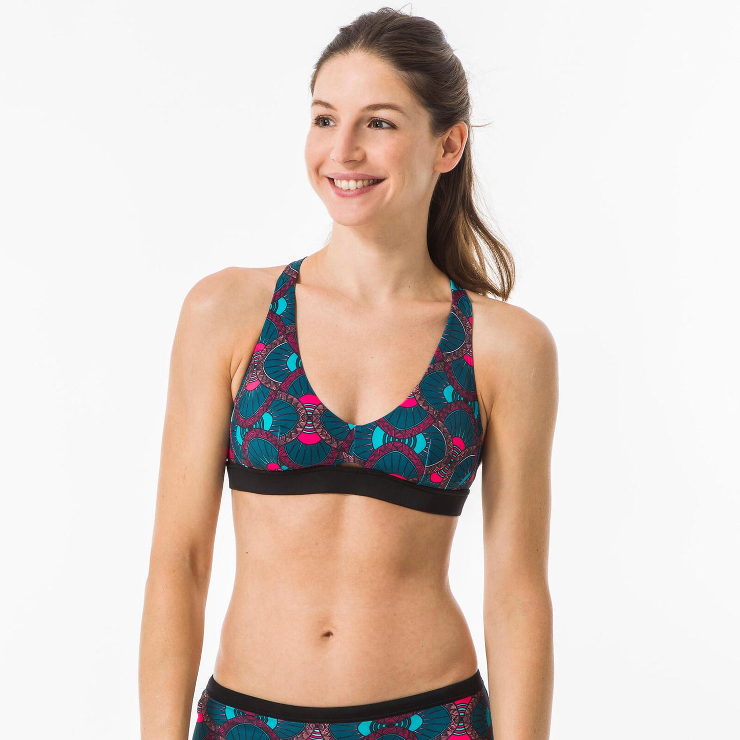 AGATHA SUPAI ZENITH Women's surf swimsuit crop top with adjustable back.